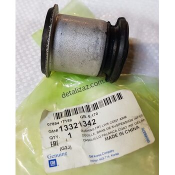 Сайлентблок переднего рычага передний Круз GM 13321342