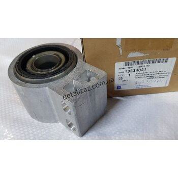 Сайлентблок переднего рычага задний Круз GM 13334021