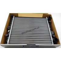 Радиатор охлаждения Таврия Славута Luzar 0410