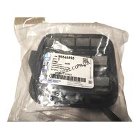 Решетка вентиляции багажника правая Лачетти GM 96546895