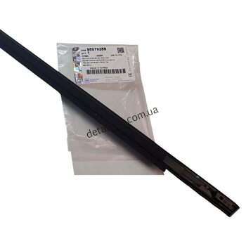 Уплотнитель подоконный задней правой двери Лачетти GM 95979258