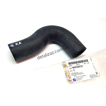 Патрубок радиатора верхний Авео 1,6 с кондиционером GM 96536532