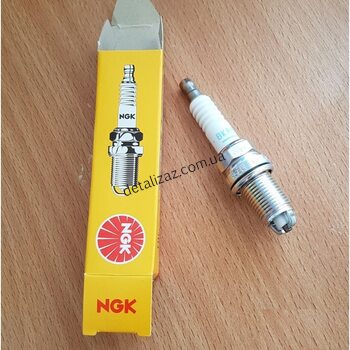 Свечи зажигания 4 шт Лачетти 1.8 NGK BKR5EK