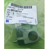 Кронштейн датчика ABS левый Ланос GM 96146791