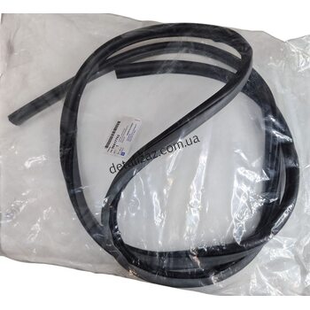 Уплотнитель проема задней правой двери Лачетти универсал 96617762