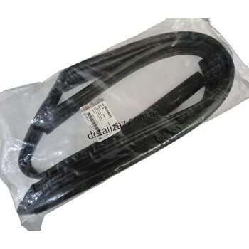 Уплотнитель стекла передней двери левый Сенс Ланос GM 96304082