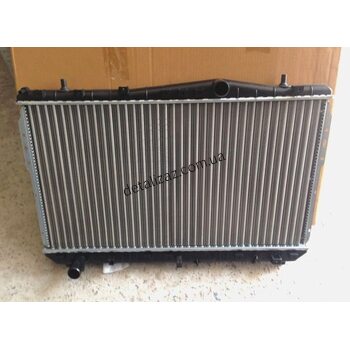 Радиатор охлаждения МКПП Лачетти 1.6-1.8, 1.8LDA Tempest 1561633